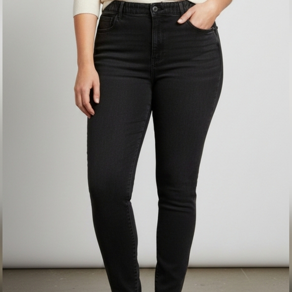 Old Navy Denim - Old Navy Rockstar Black Mid-Rise Skinny Jeans Women's 18 Long Soft Lightweight